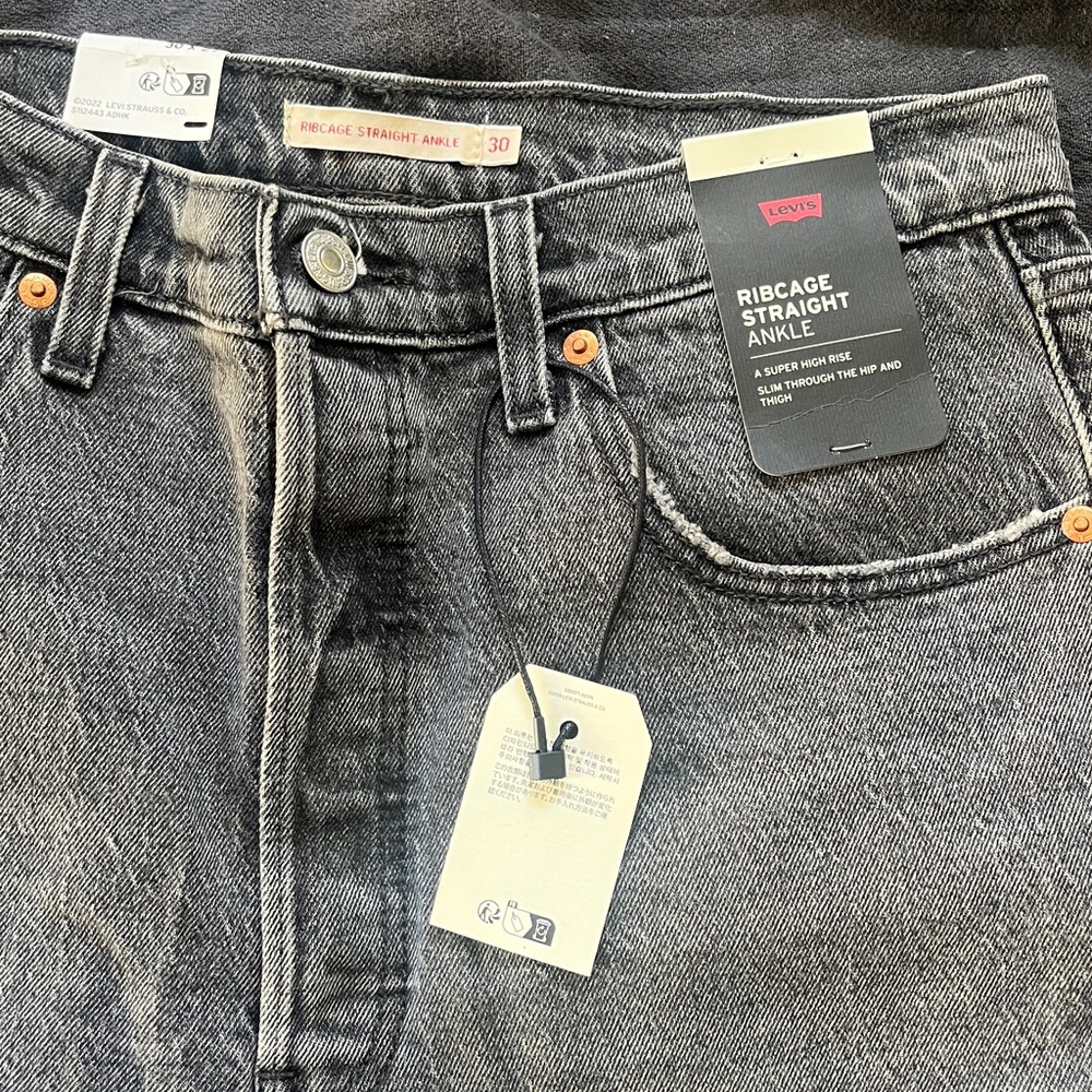 Levi's Ribcage Straight Ankle Jeans - 30x27 NWT - Picture 2 of 6